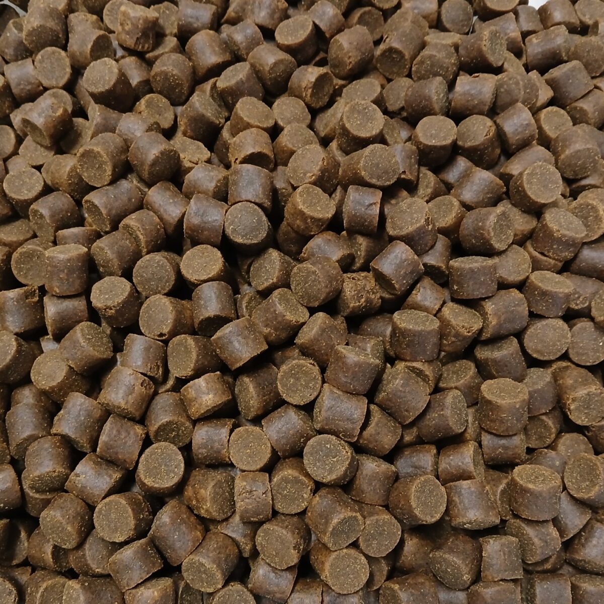 Aminopelety 15mm (32% protein)