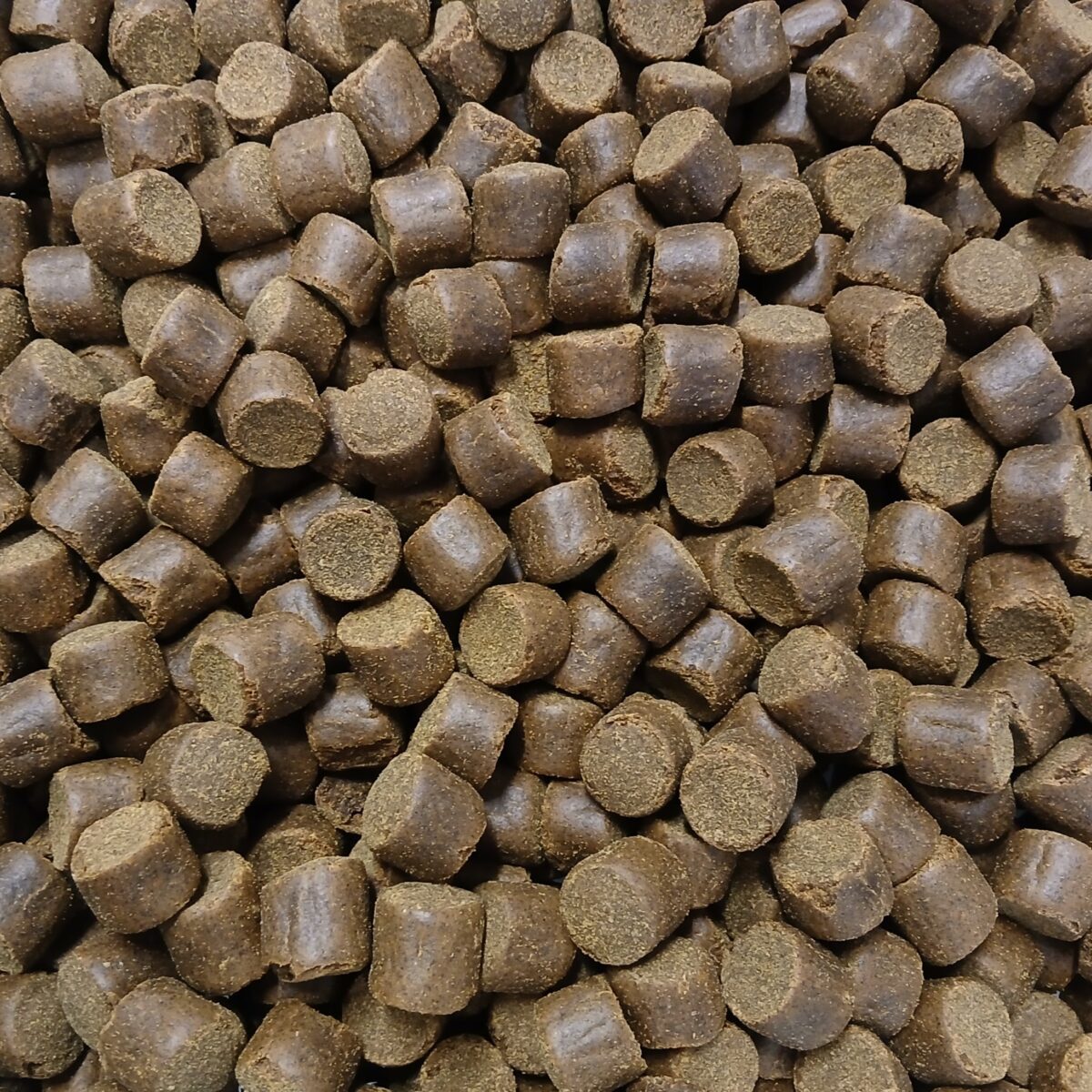 Aminopelety 20mm (32% protein)